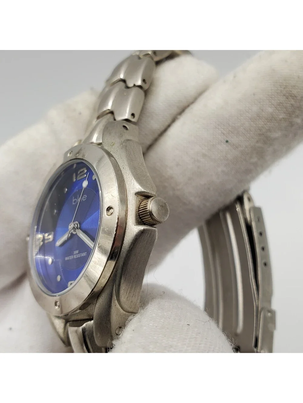Bkle Quartz Watch Women 29mm Blue Dial Silver Tone New Battery